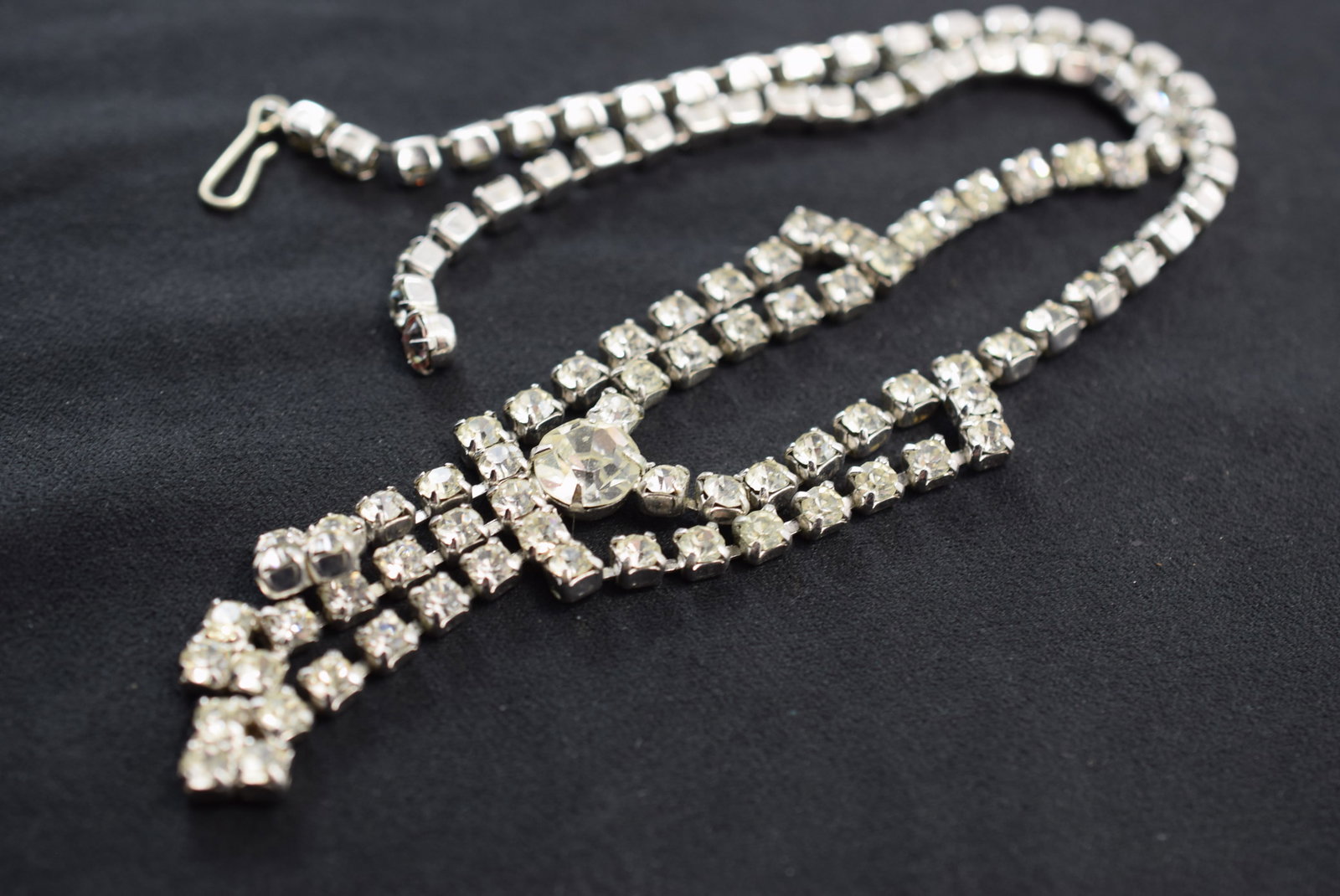 Rhinestone Necklace 1940's Vintage Lot # JM 209: Rhinestone Necklace 1940's Vintage Measures 14 1/2" long drop front 2"