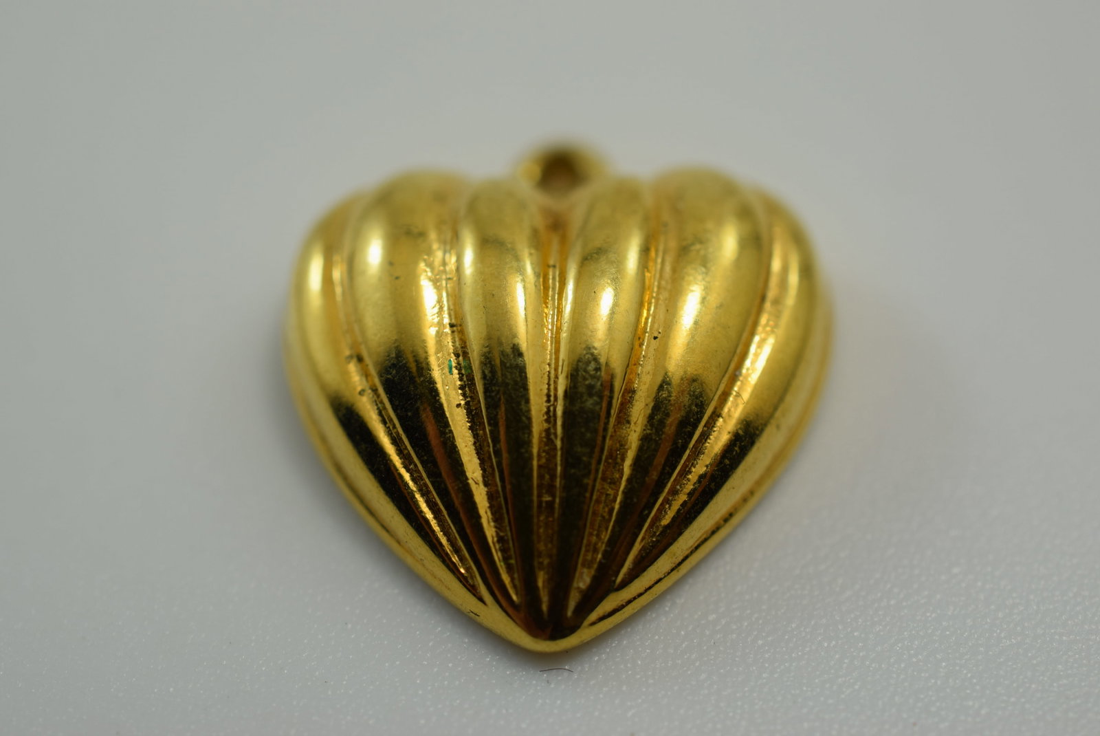 Nolan Miller Ribbed Heart Pendant Charm Vintage Lot # JM 213: Nolan Miller Ribbed Heart Pendant Charm Vintage Retired Measures 3/4" Signed Nolan Miller