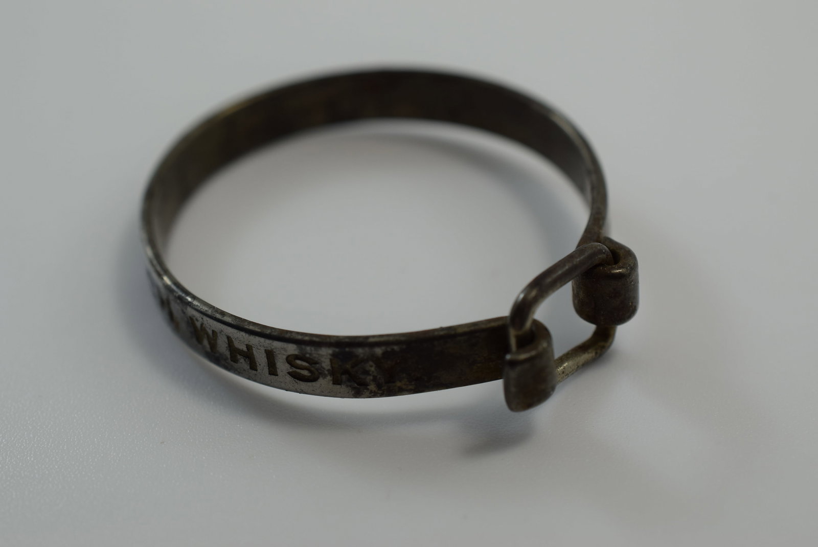 Stenhouse Liqueur Scotch Wiskey Ring Vintage Lot # JM 217 (1 of 2)