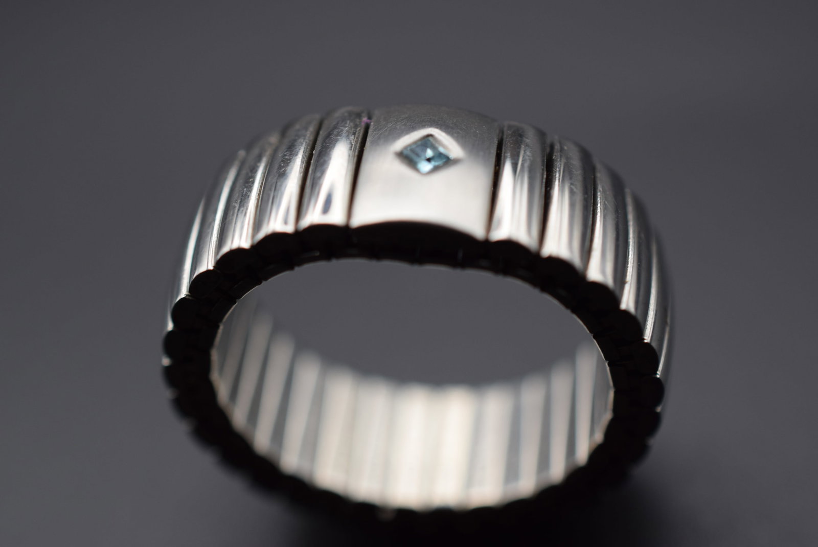 Zoppini Italy Ring Size one size stretch Lot 249: Zoppini Italy Ring Size one size stretch Top measures 3/8" signed Zoppini R in circle for registered