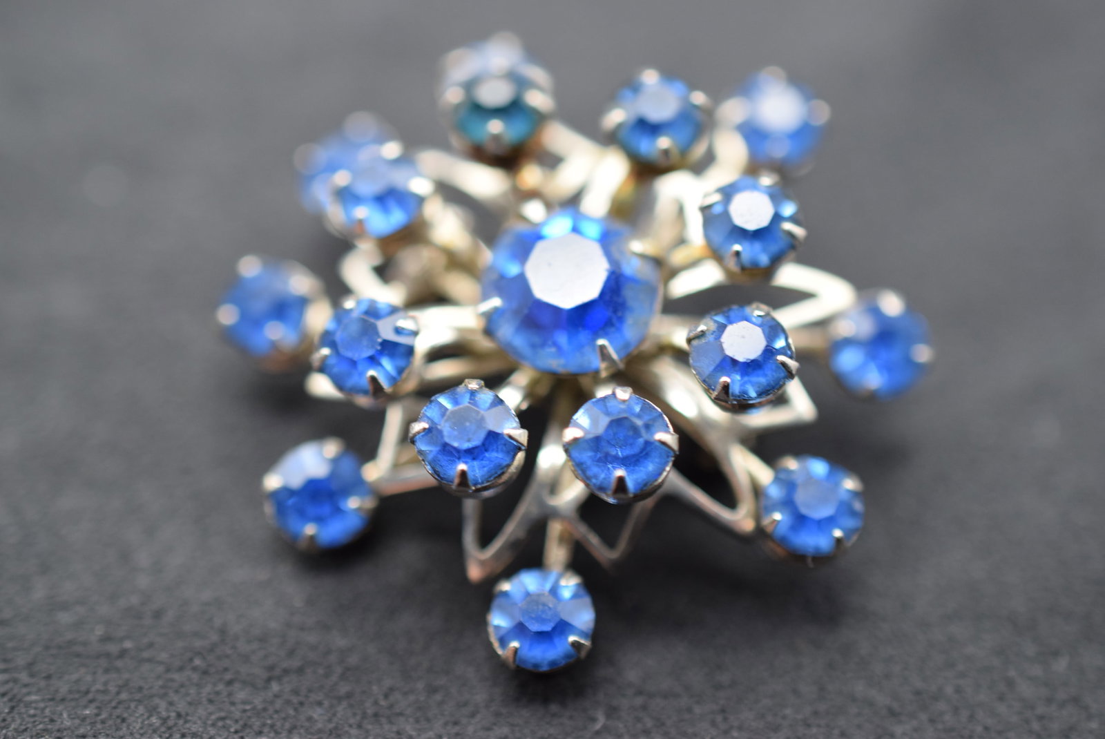Rhinestone Brooch Pin Vintage 1940's Lot GJ 270: Rhinestone Brooch Pin Vintage 1940's