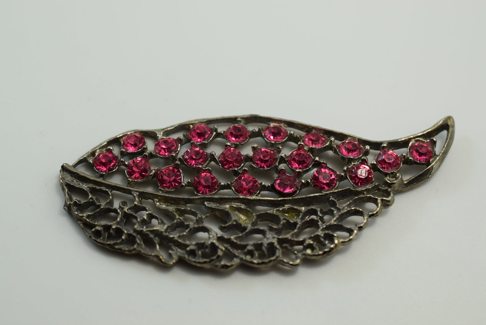 Rhinestone 3" Brooch Missing backing pin Vintage Lot # JM 273: Rhinestone 3" Brooch Missing backing pin Vintage