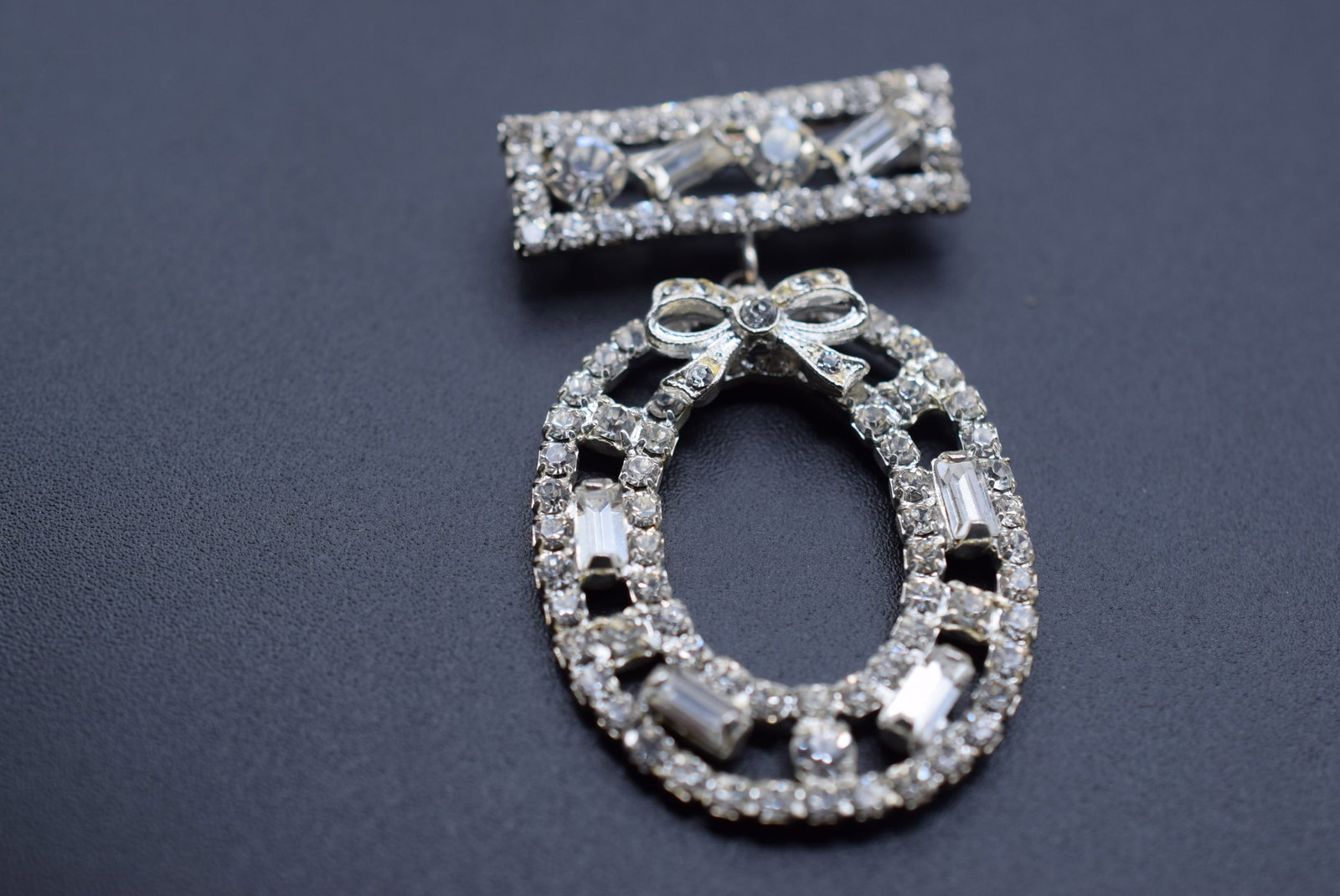 Rhinestone Brooch Pin Lot GJ 287 (1 of 2)