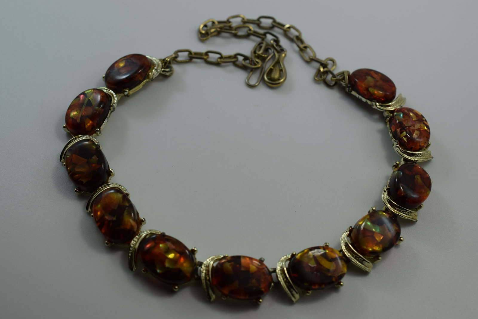 Pegasus Coro Thermo Plastic Mottled Necklace 1940's Vintage Lot # JM 303 (1 of 2)