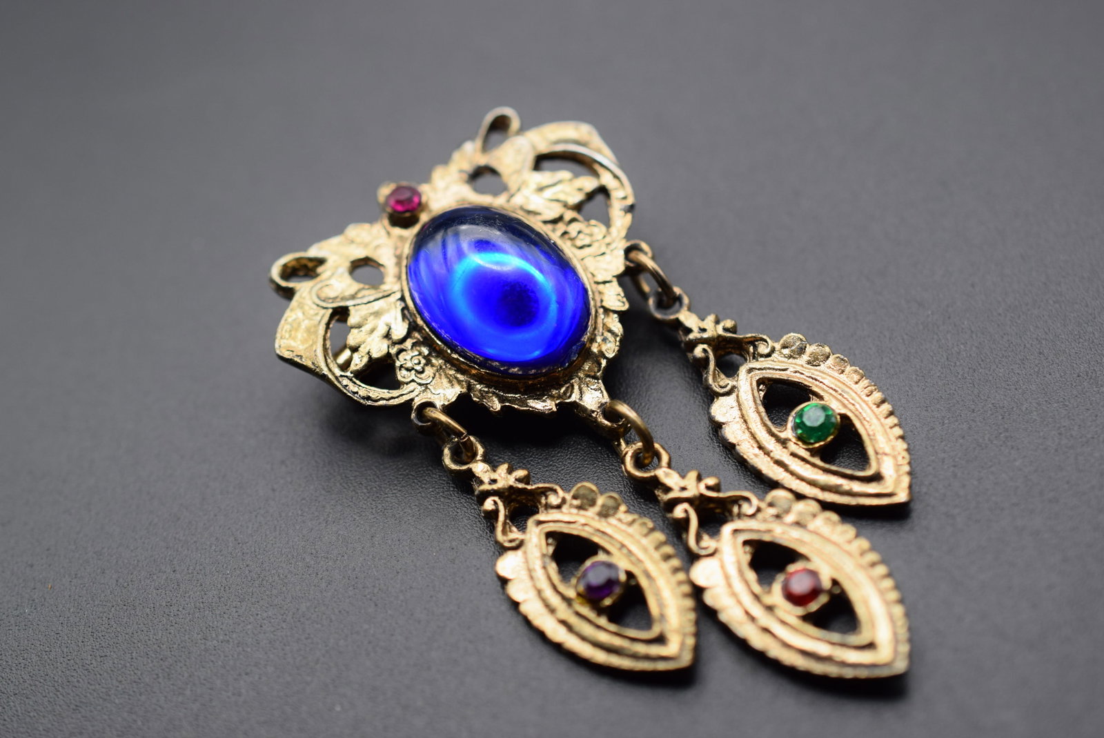 Vintage Brooch Pin Lot GJ 304 (1 of 3)