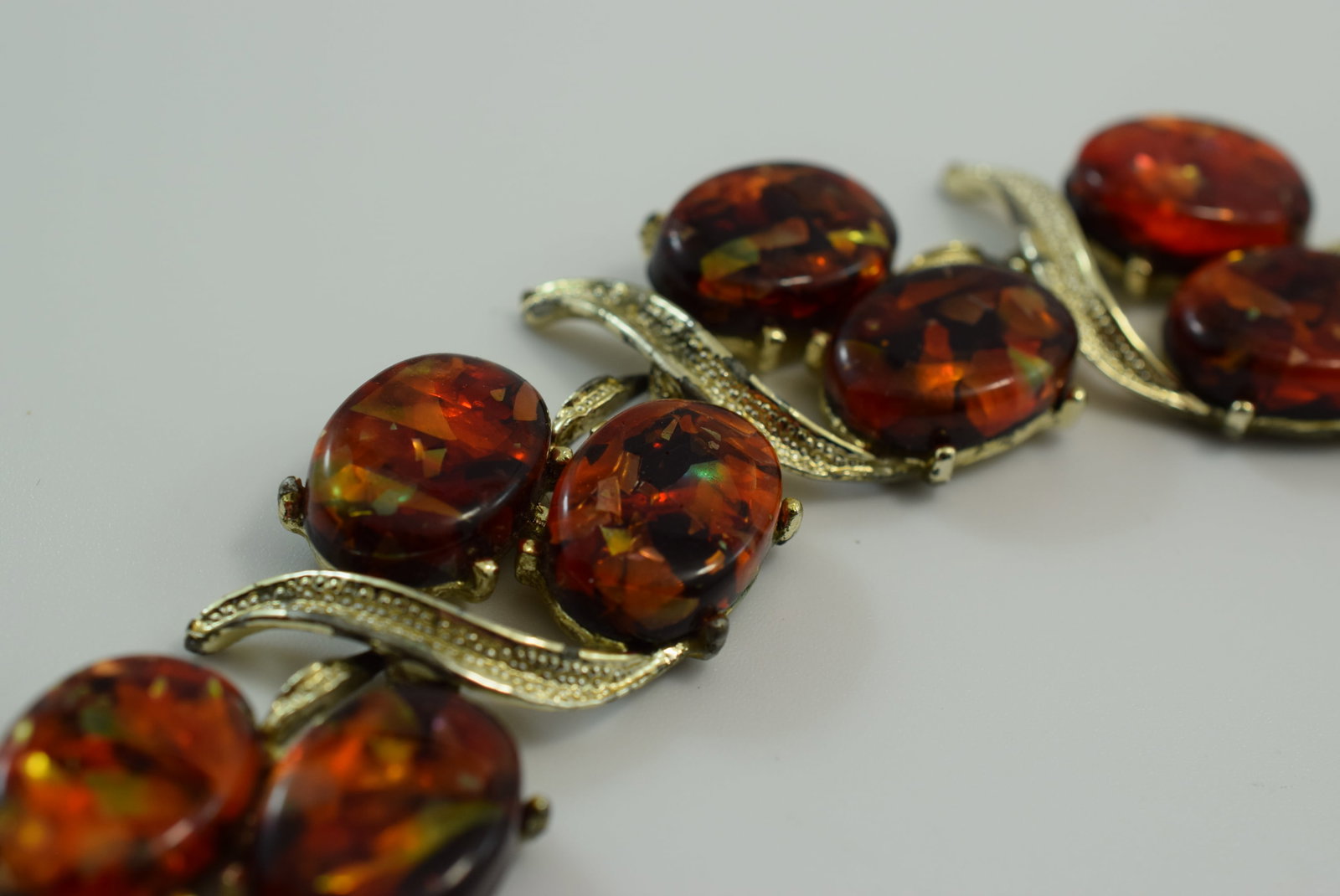 Pegasus Coro Thermo Plastic Mottled Bracelet 1940's Vintage Lot # JM 305 (1 of 4)