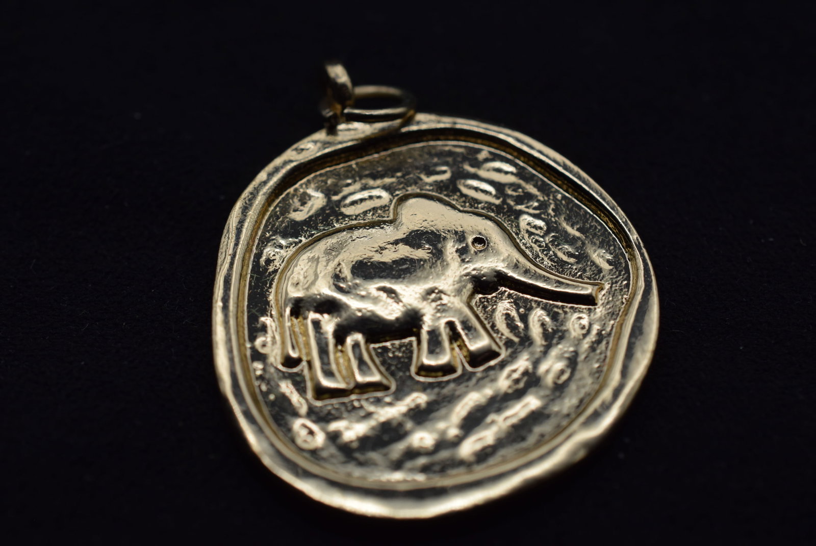 Elephant Pendant Lot GJ 308 (1 of 2)