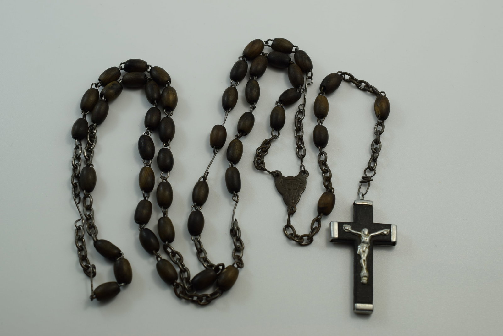 Wood Old Rosary for rescue Hanging Length 22 1/2" Vintage Lot # JM 328: Wood Old Rosary for rescue Hanging Length 22 1/2" Vintage missing some beads