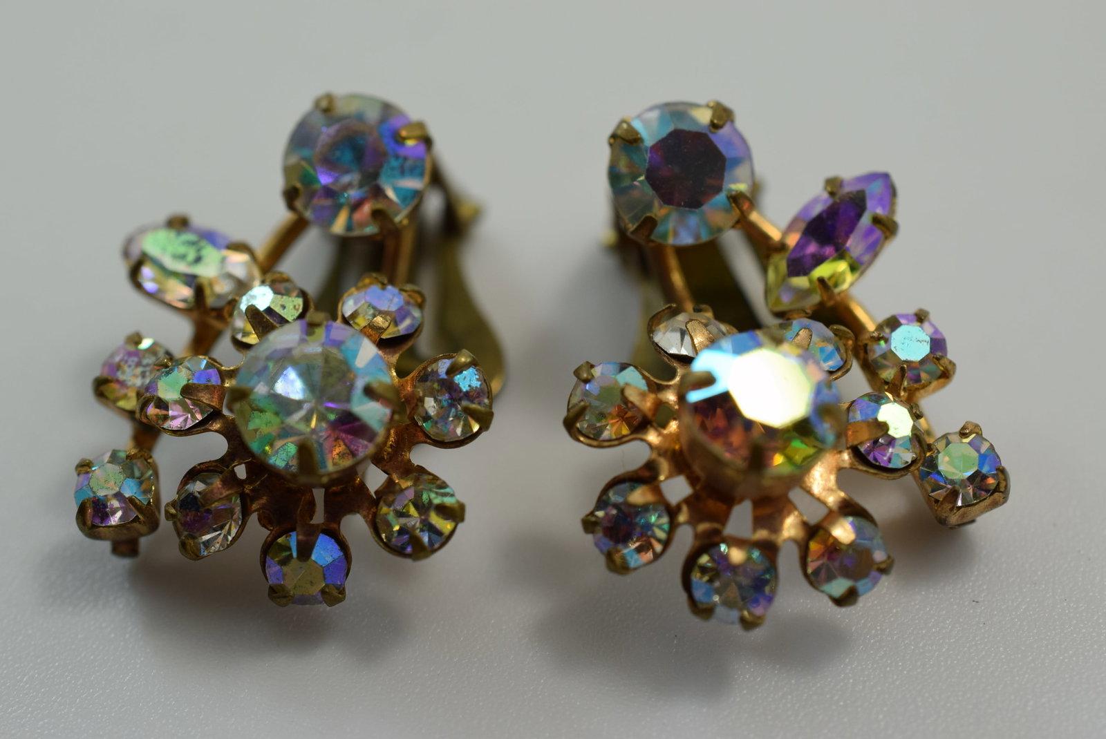 Triad Rhinestone Clip Earrings 1" 1940's Vintage Lot # JM 358 (1 of 3)