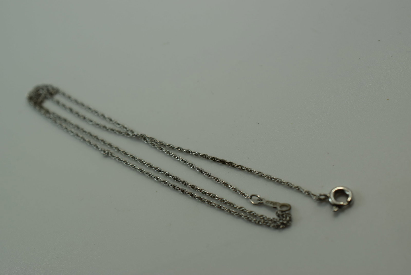 18" Sterling Silver 925 Chain Vintage Lot # JM 374: 18" Sterling Silver 925 Chain Vintage signed STG on the clasp