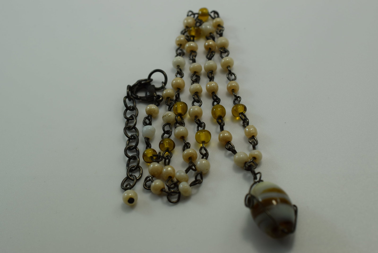 Art Glass Necklace Vintage Lot # JM 379: Art Glass Necklace Vintage measures 16" long chain plus extender 2" and the drop Pendant 7/8"