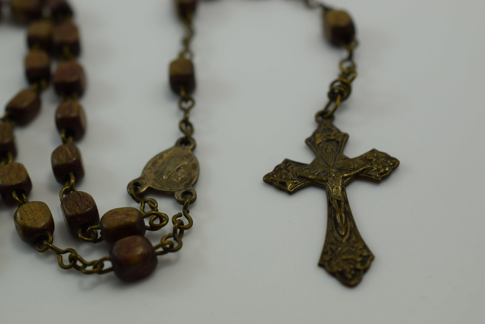 Rosary Old Wood 15 3/4" Hanging Length some decades incomplete Vintage Lot # JM 386 (1 of 2)