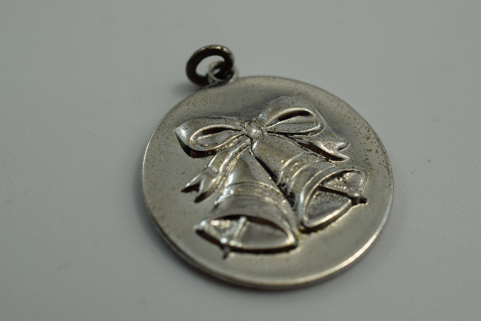 May 21 1960 Sterling Bells Charm 6.89 Grams Vintage Lot # JM 402: May 21 1960 Sterling Bells Charm 6.89 Grams Vintage measures 1" in diameter