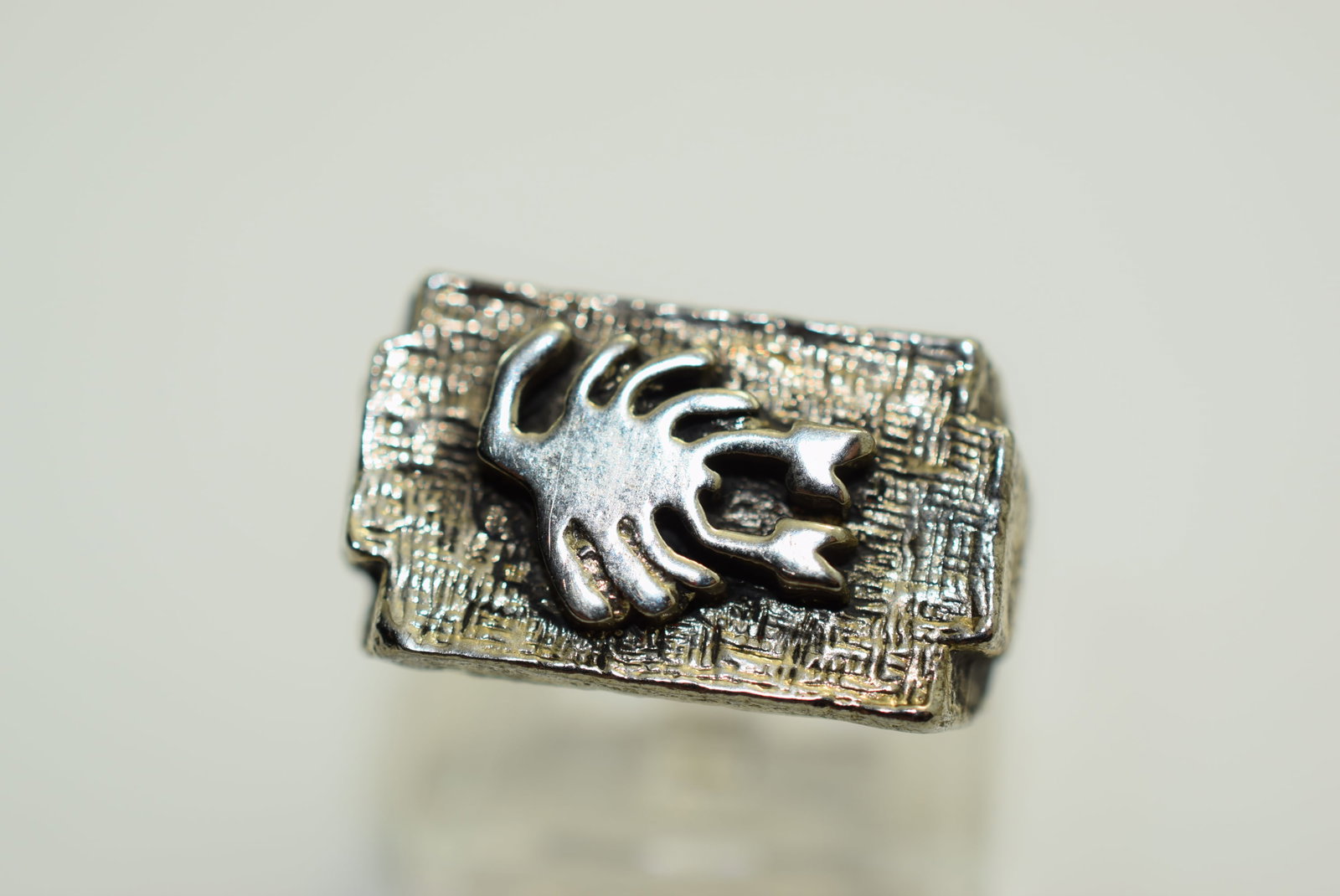 Crab Ring Size 5.25 1970's Vintage Lot # JM 496 (1 of 2)