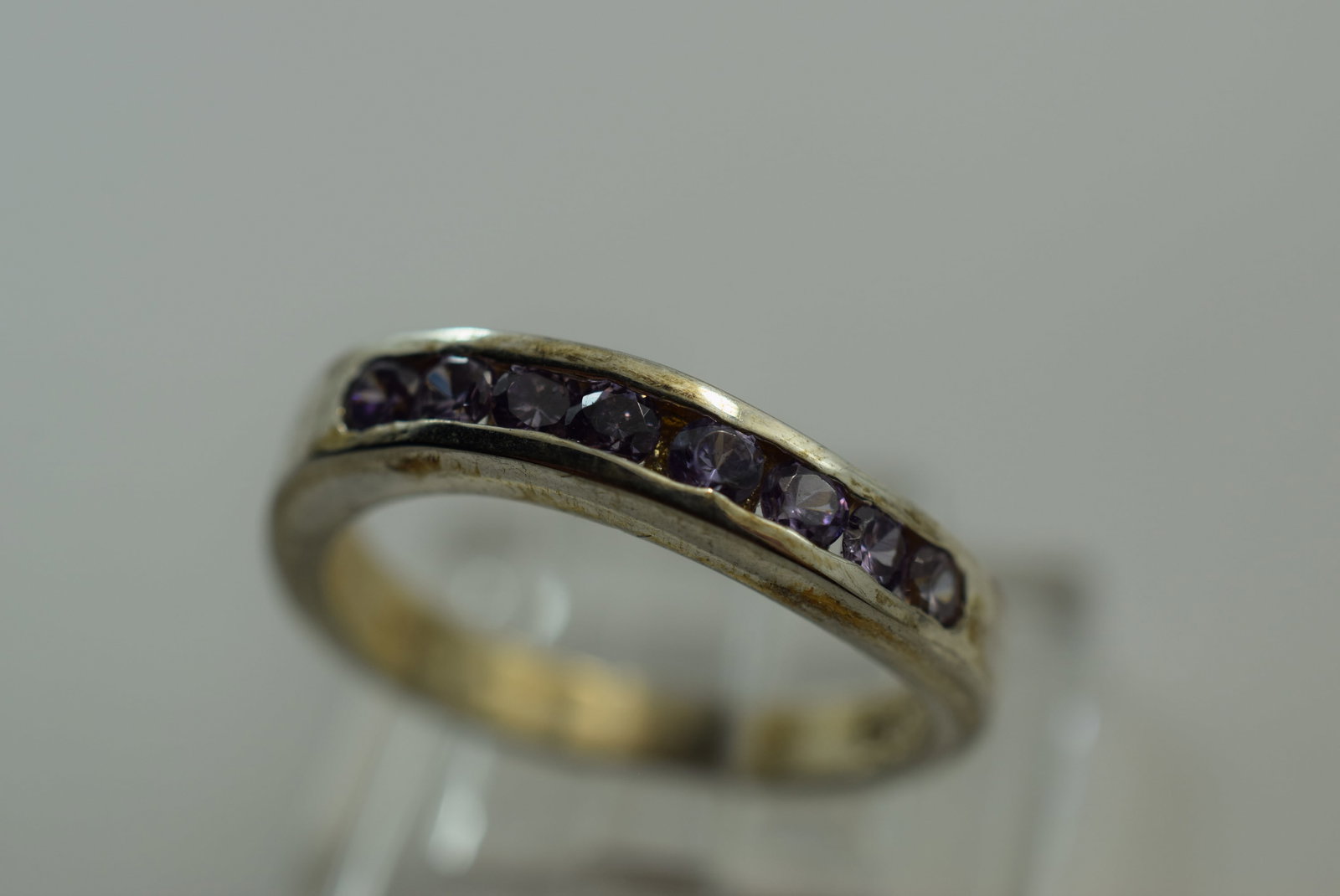 Sterling Silver 925 Purple CZ Ring Size 5.5 Vintage Lot # JM 504: Sterling Silver 925 Purple CZ Ring Size 5.5 Vintage