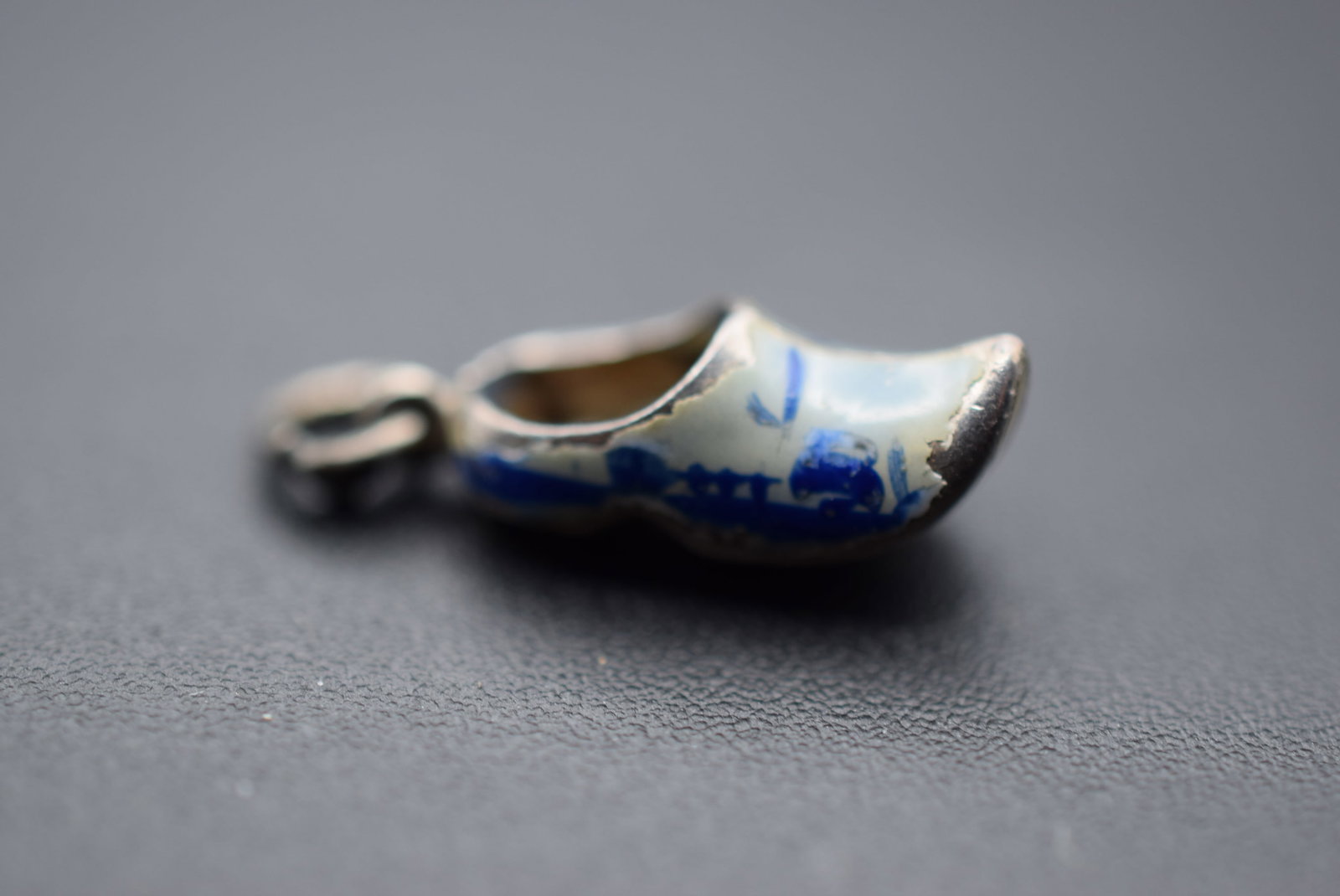 Holland Dutch Shoe Charm Lot GJ 565 (1 of 2)