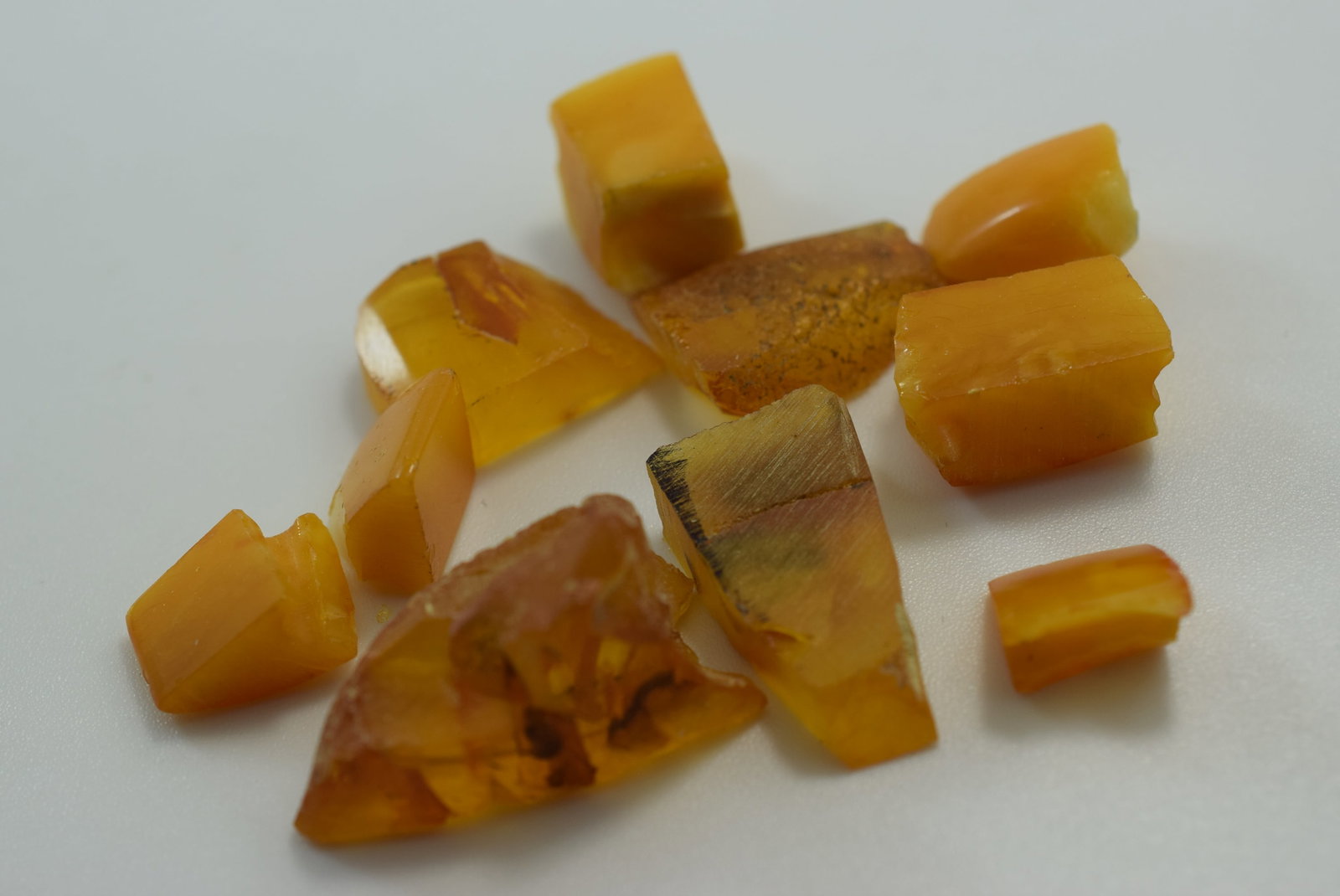 Genuine Egg Yolk old Amber Pieces Vintage Lot # JM 607: Genuine Egg Yolk old Amber Pieces Vintage