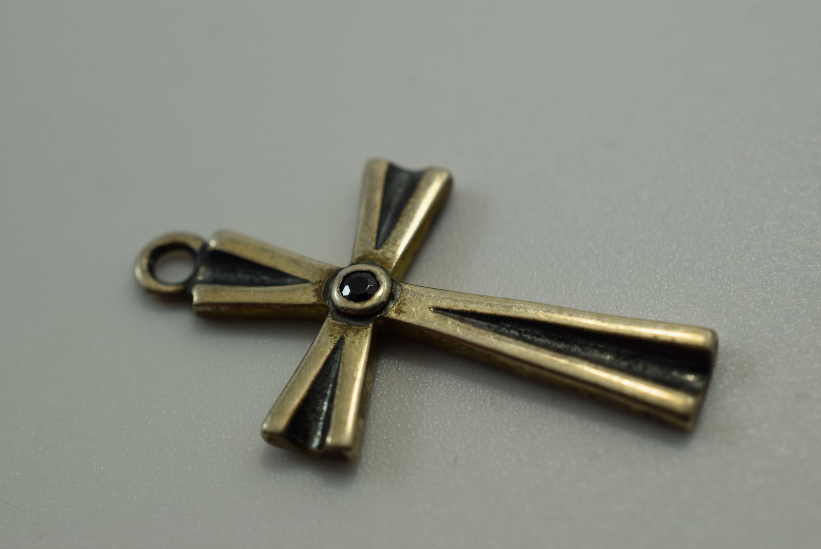 Sterling Cross Pendant Silver 925 Vintage Lot # JM 684 (1 of 2)