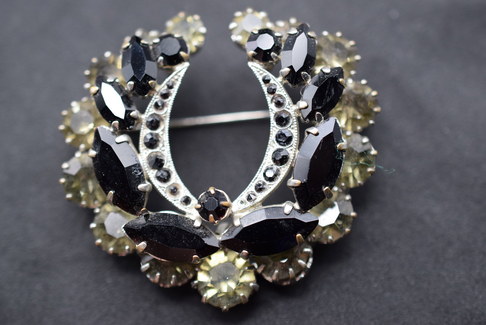Rhinestone 1940's Brooch Pin Large Vintage Lot GJ 702: Rhinestone 1940's Brooch Pin Large Vintage