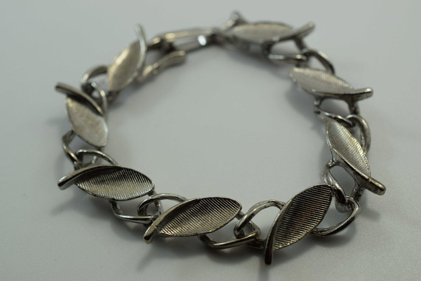 1940's Link Bracelet 7 3/8" Vintage Lot # JM 719 (1 of 2)