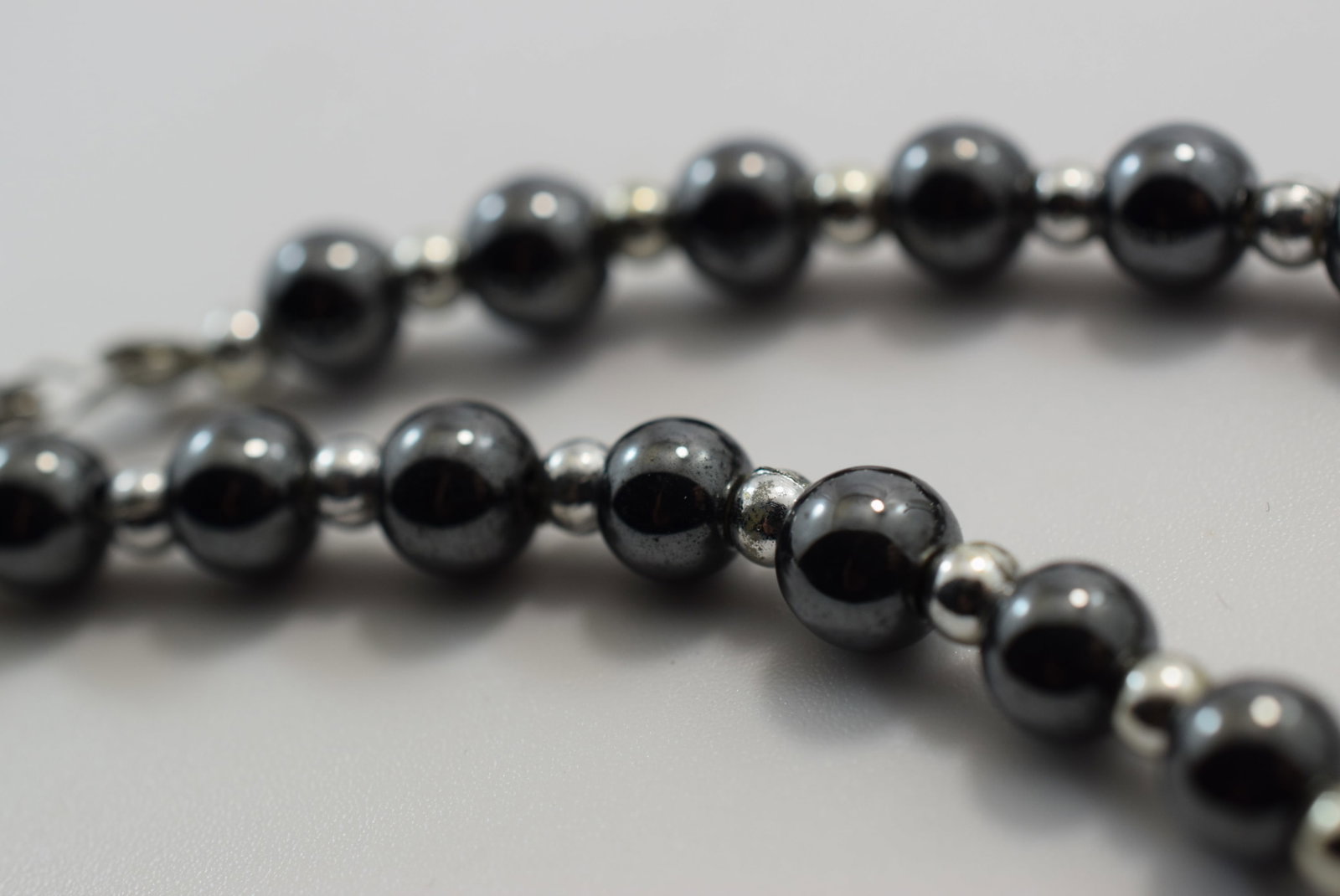 Hematite Bracelet 8" Vintage Lot # JM 756 (1 of 2)