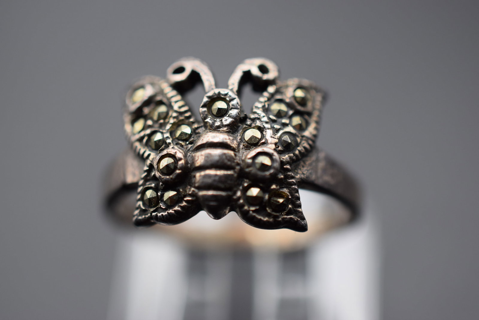 Butterfly Marcasite Sterling Silver 925 Ring Size 7.5 Lot GJ 791: Butterfly Marcasite Sterling Silver 925 Ring Size 7.5 weighs 4.25 grams