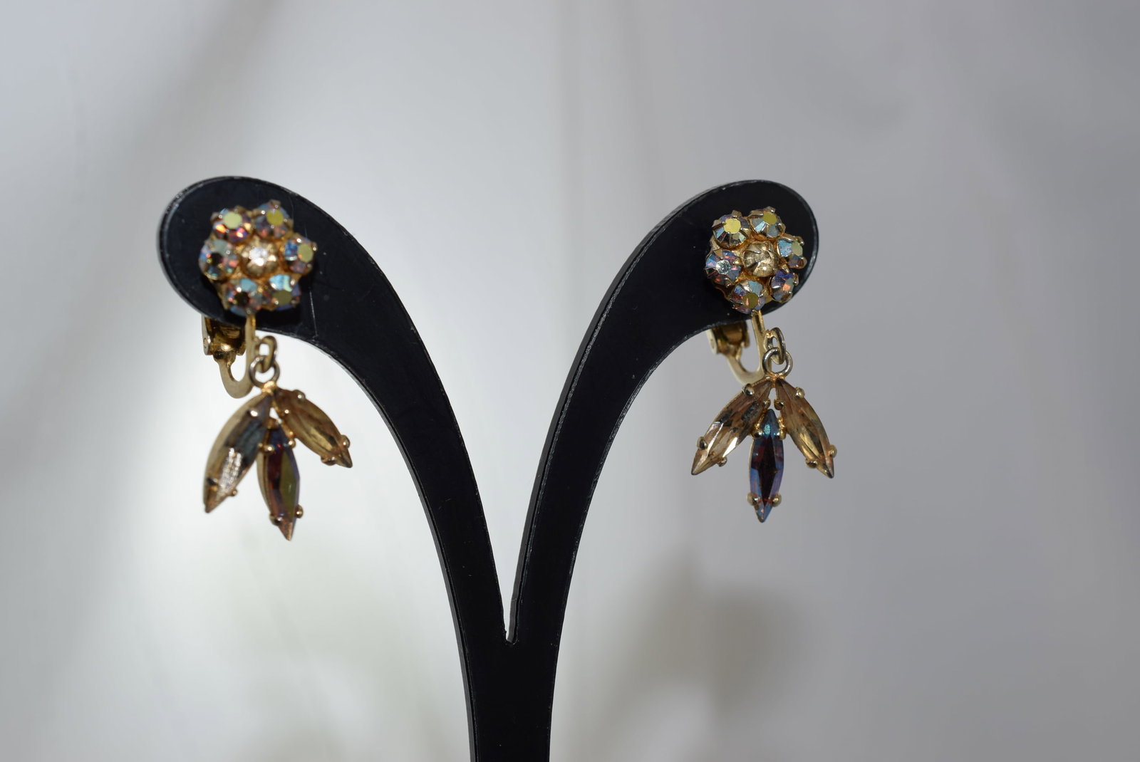 Sherman Rhinestone Drop Signed Clip Earrings Vintage Lot # JM 813: Sherman Rhinestone Drop Signed Clip Earrings Vintage 1 1/4"