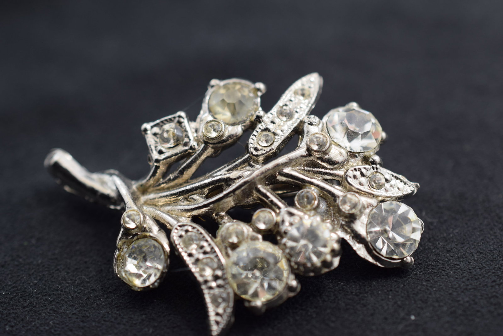 Rhinestone 1940's Brooch Pin 2" Vintage Lot # JM 845 (1 of 2)