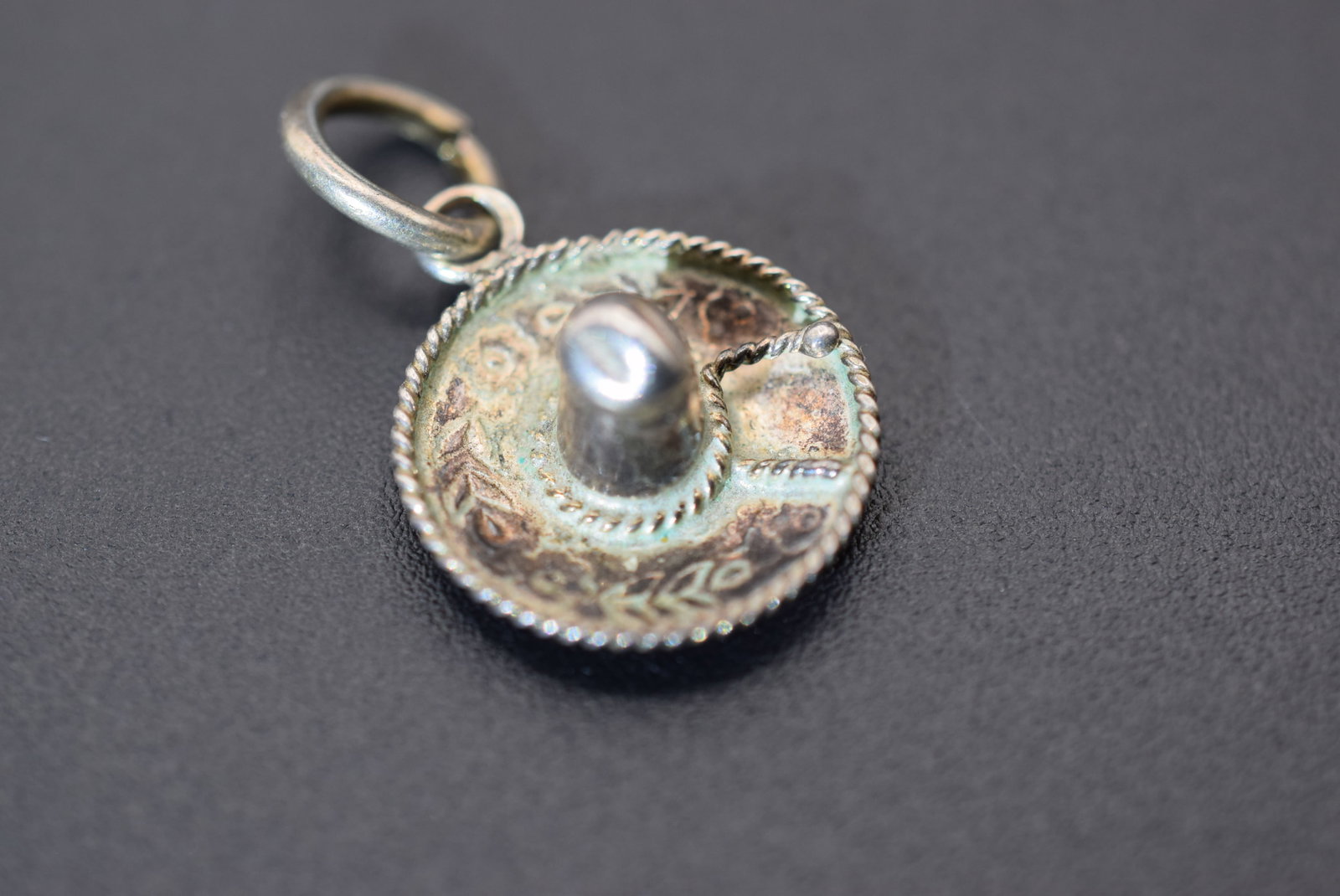 Sombrero Hat Sterling Silver 925 Charm Pendant Lot GJ 893: Sombrero Hat Sterling Silver 925 Charm Pendant signed 925