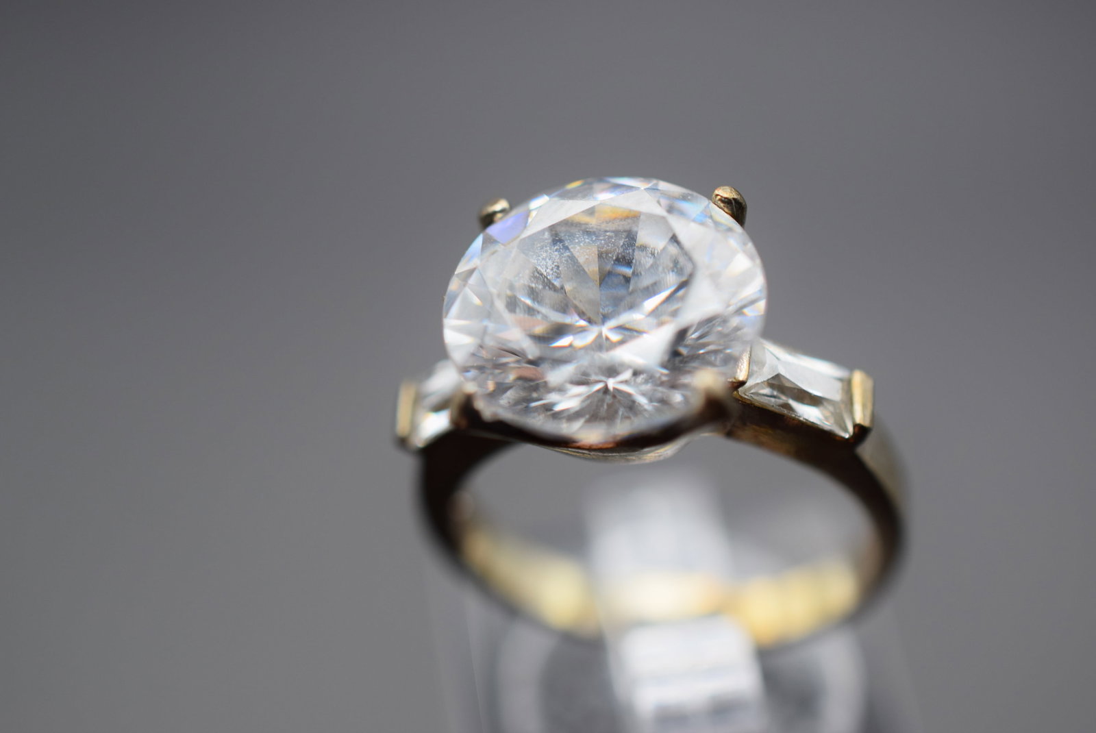 Huge Solitaire CZ Sterling Silver 925 Ring Size 7 Lot GJ 911 (1 of 2)