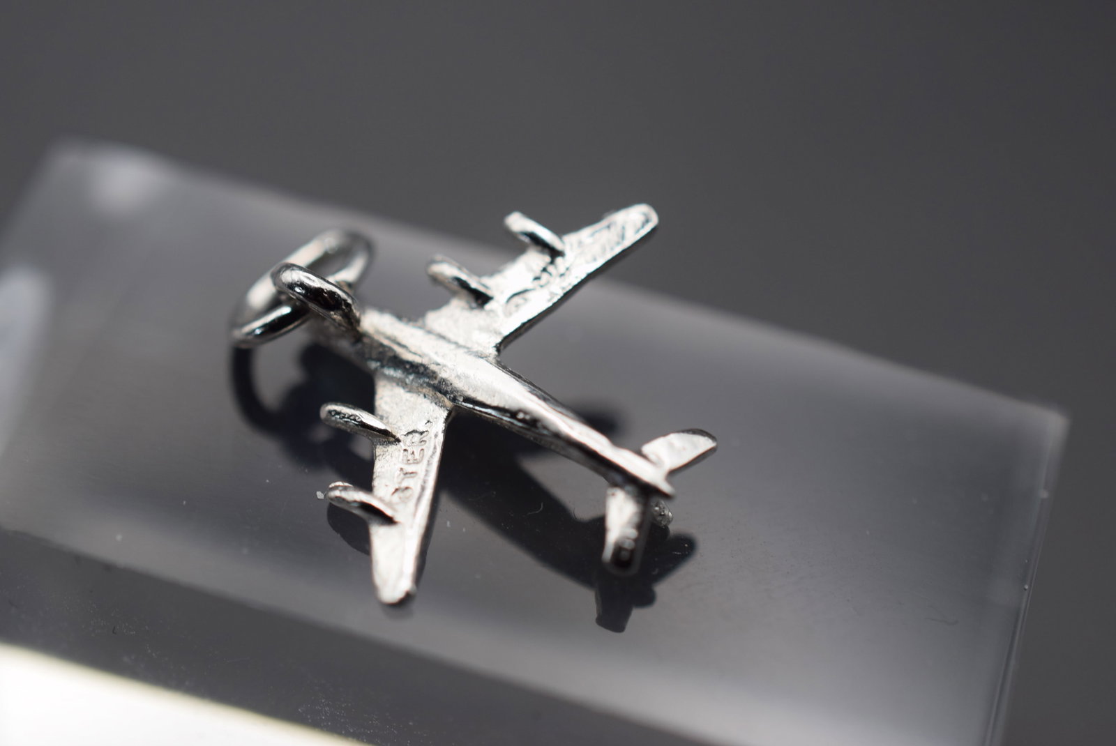 Airplane Pendant Charm Lot GJ 932 (1 of 2)