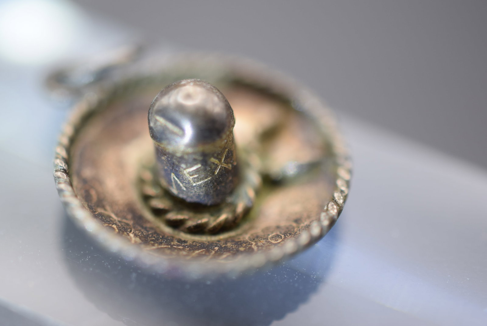 Sombrero Hat Sterling Silver 925 Charm Pendant Lot GJ 953: Sombrero Hat Sterling Silver 925 Charm Pendant