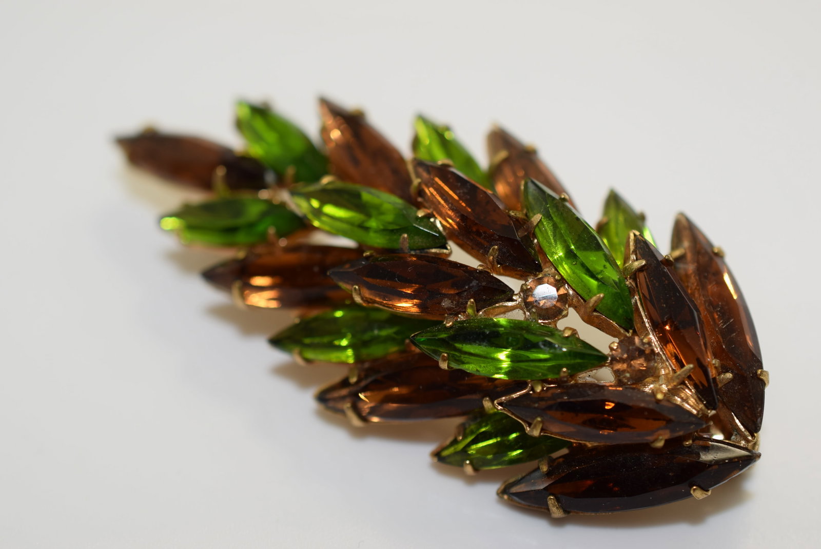 Rhinestone 1940's Brooch Pin 2 3/4" Huge Vintage Lot # JM 988: Rhinestone 1940's Brooch Pin 2 3/4" Huge Vintage