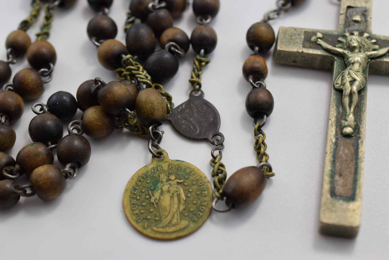 Old Wood Rosary Hanging 21 1/2" Extra Medal Crucifix 3" Vintage Lot # JM 1012: Old Wood Rosary Hanging 21 1/2" Extra Medal Crucifix 3" Vintage