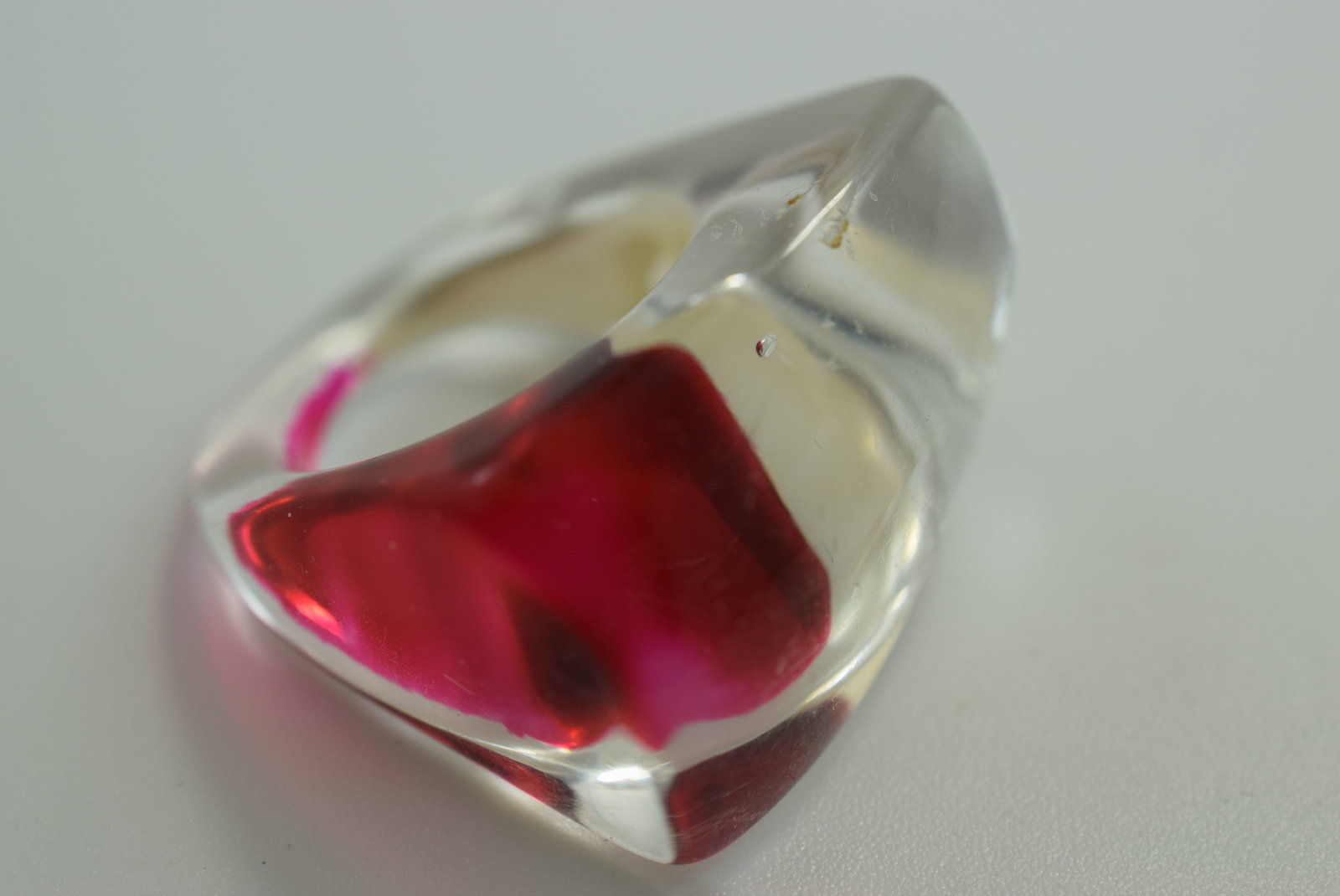 Lucite Ring Size 4 1/2 Vintage Lot # JM 1028 (1 of 4)