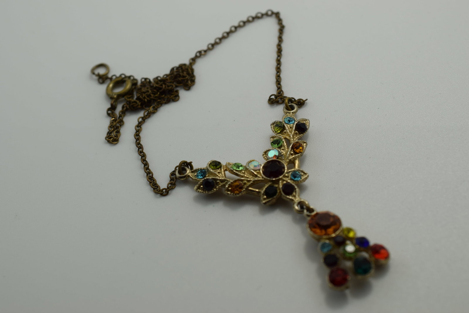 1940's Decatent Necklace and Fine Chain 18" Drop 2" Vintage Lot # JM 1032: 1940's Decatent Necklace and Fine Chain 18" Drop 2" Vintage