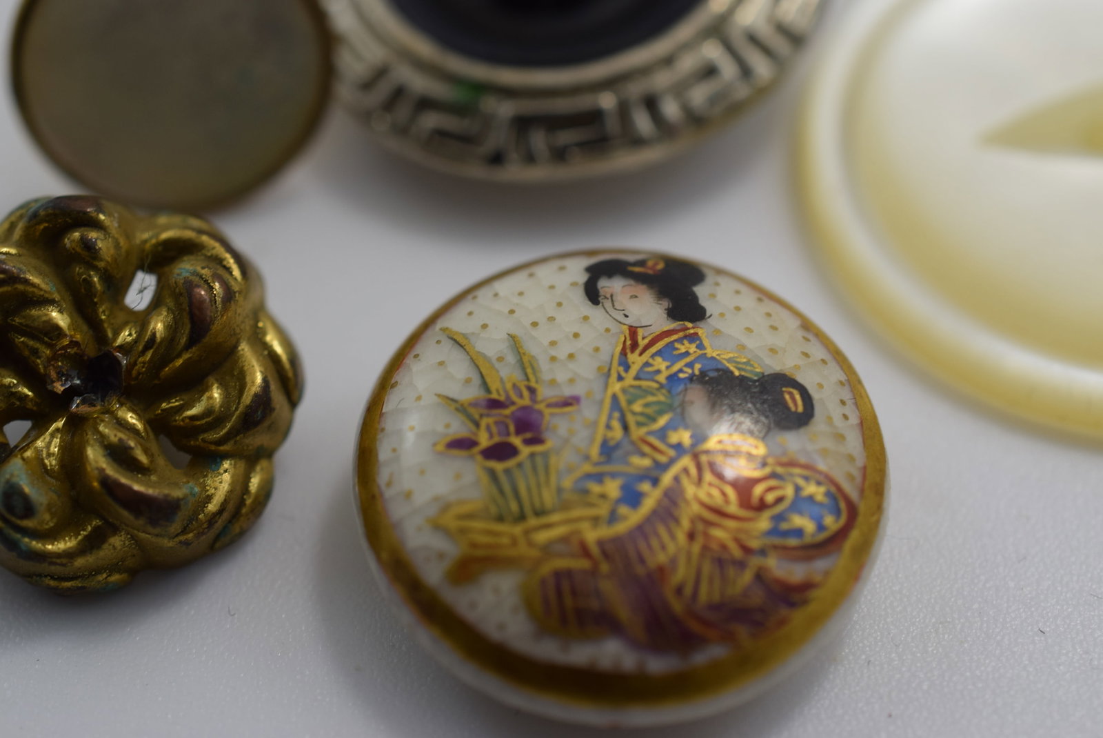 Button Lot 1940's Cloissonne and more Vintage Lot # JM 1040 (1 of 3)