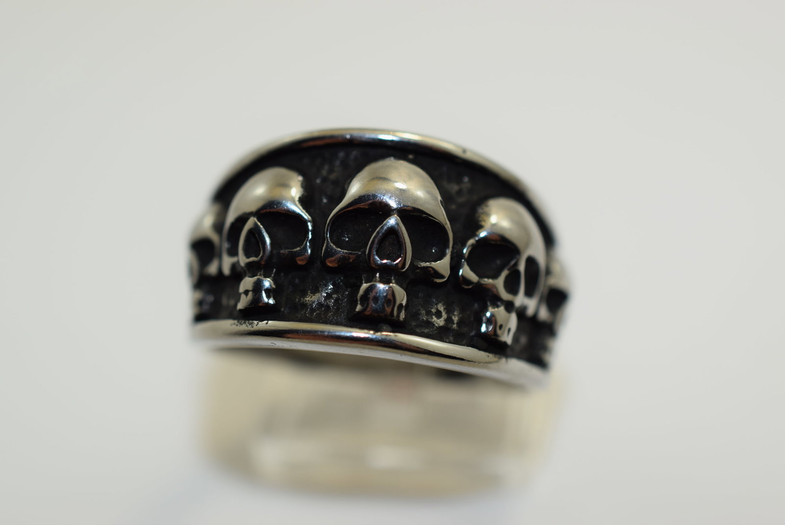 Stainless Steel Skull Ring Size 12 Vintage Lot # JM 1065: Stainless Steel Skull Ring Size 12 Vintage Look