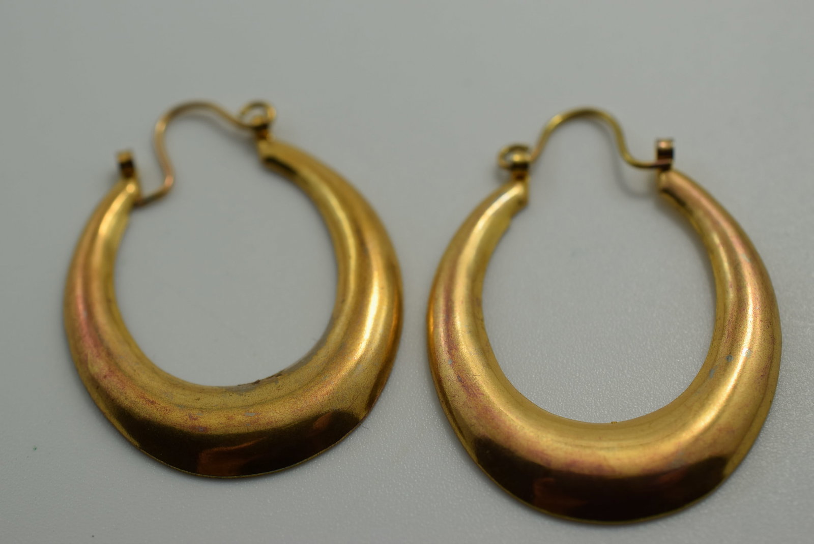Hoop Earrings Pierced 1 1/2" Vintage Lot # JM 1102 (1 of 2)