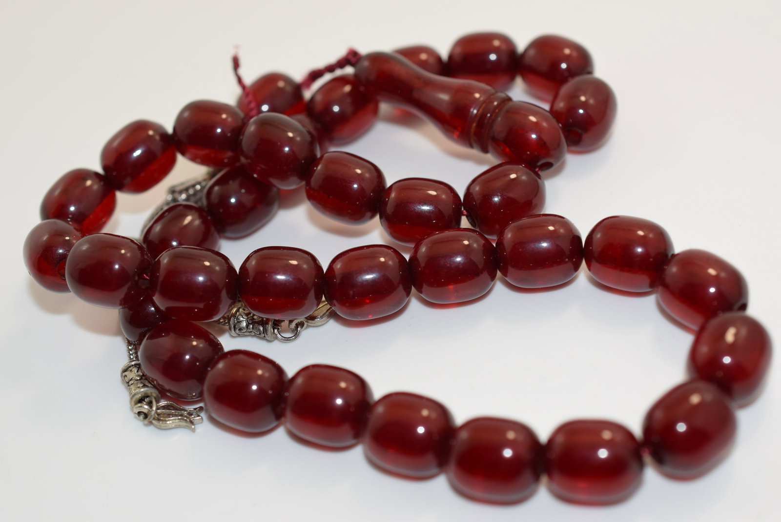 Faturan Cherry Amber Meditation Beads Vintage Lot # JM 1140 (1 of 2)