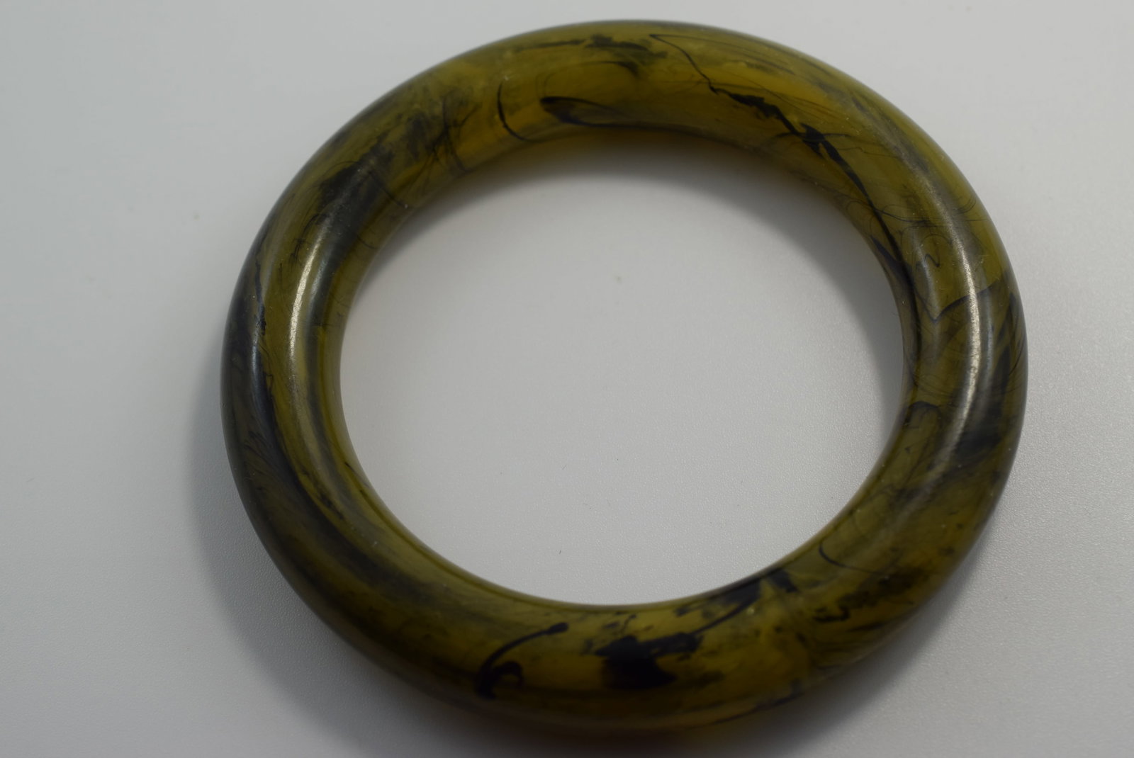 Thick Super Rounded Bracelet Bakelite Bracelet Vintage Lot # JM 1241 (1 of 2)