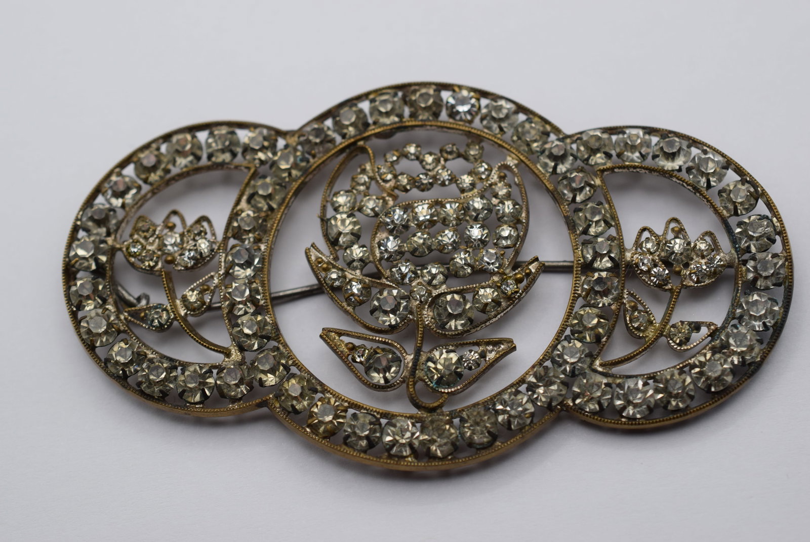 Vintage Applique Sew ON Rhinestone Huge Converted Brooch Pin Vintage 1940's Lot EH 18: Vintage Applique Sew ON Rhinestone Huge Converted to Brooch Pin Vintage 1940's measures 3 5/8" x 2 1/8"