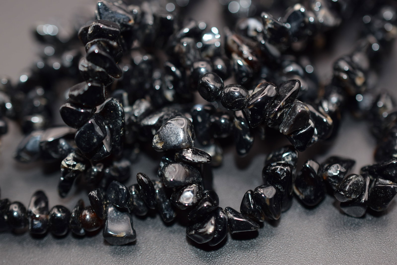 Gemstone Onyx Vintage Necklace Lot HK73: Gemstone Onyx Vintage Necklace 34" long