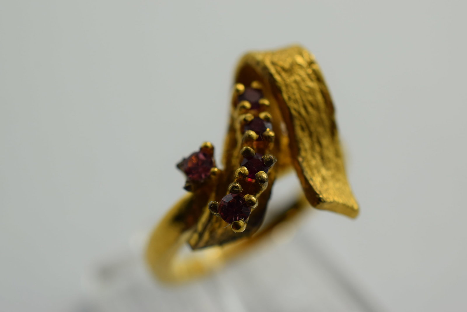 Cocktail 1970's Ring Size 5.5 Vintage Lot # KN 94: Cocktail 1970's Ring Size 5.5 Vintage