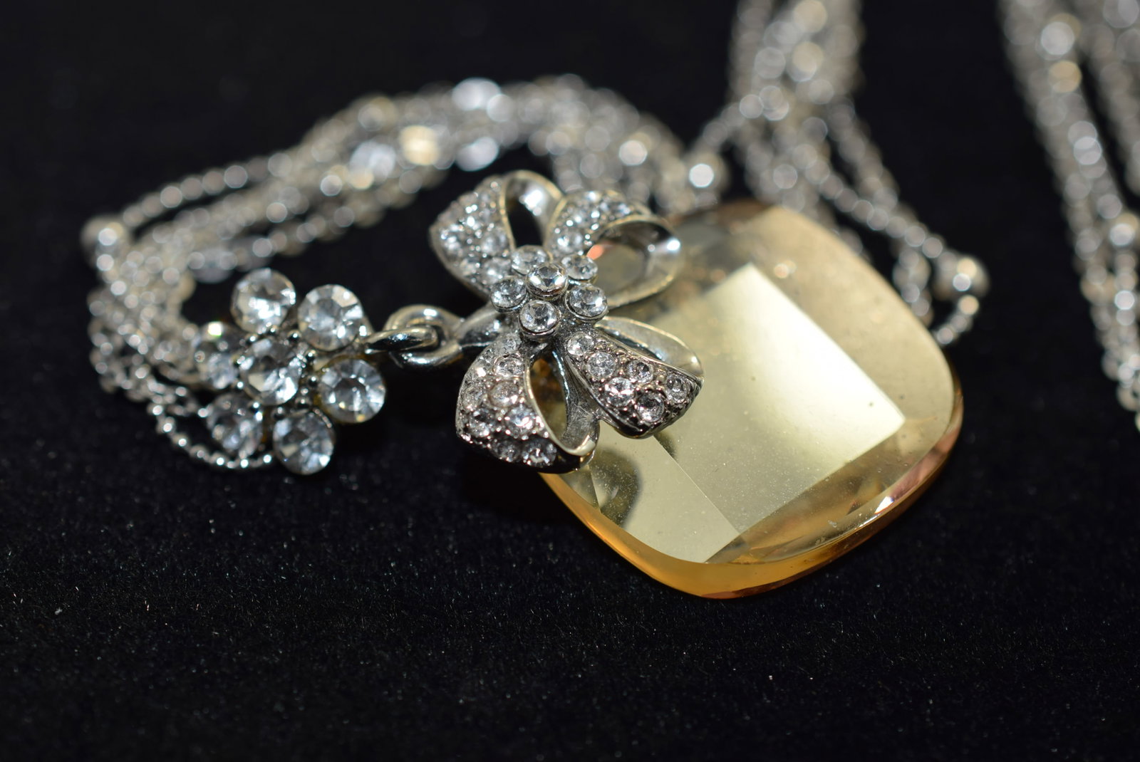 Rhinestone Crystal Necklace Sterling Silver 925 Vintage Lot # KN 97: Rhinestone Crystal Necklace Sterling Silver 925 Vintage 20" Plus Pendant2"