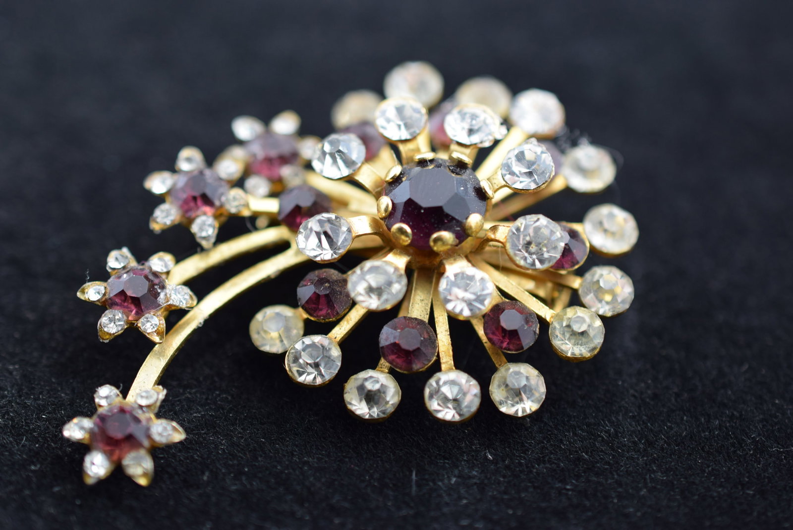 Shooting Star Rinestone Brooch Pin 1940's Vintage Lot # KN 111 (1 of 3)