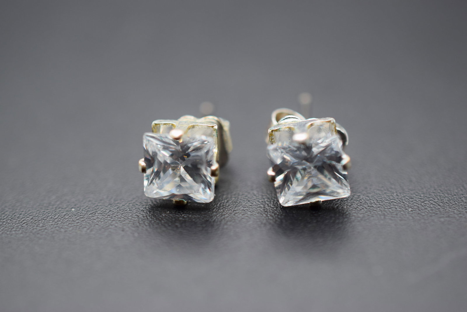 Vintage Earrings CZ Pierced Studs Lot HK 122: Vintage Earrings CZ Pierced Studs