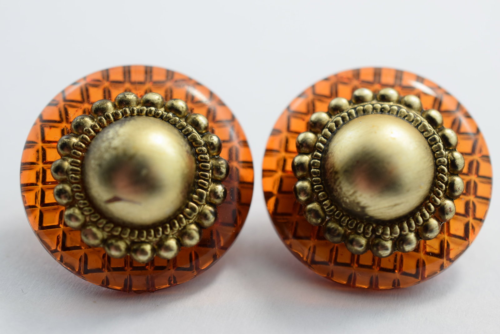 Clip Earrings 1970's Vintage Lot # KN 125 (1 of 2)