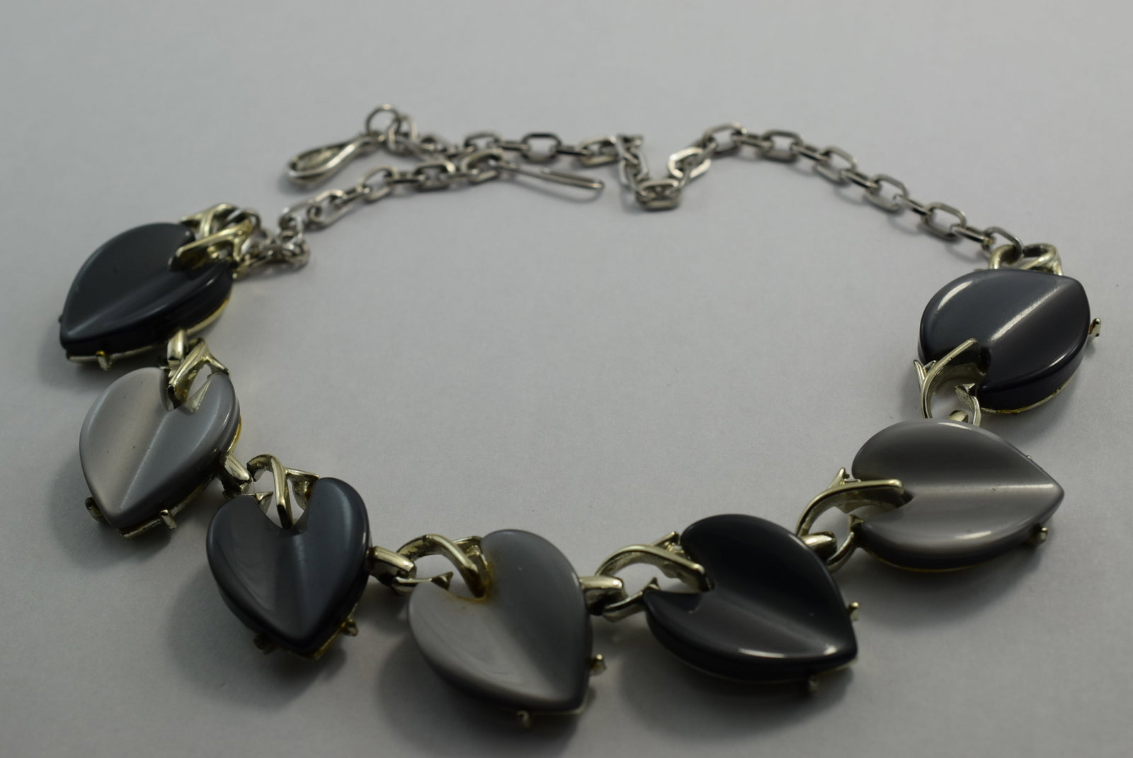 Thermo Necklace Lisner 1940's Vintage Lot # KN 134 (1 of 2)