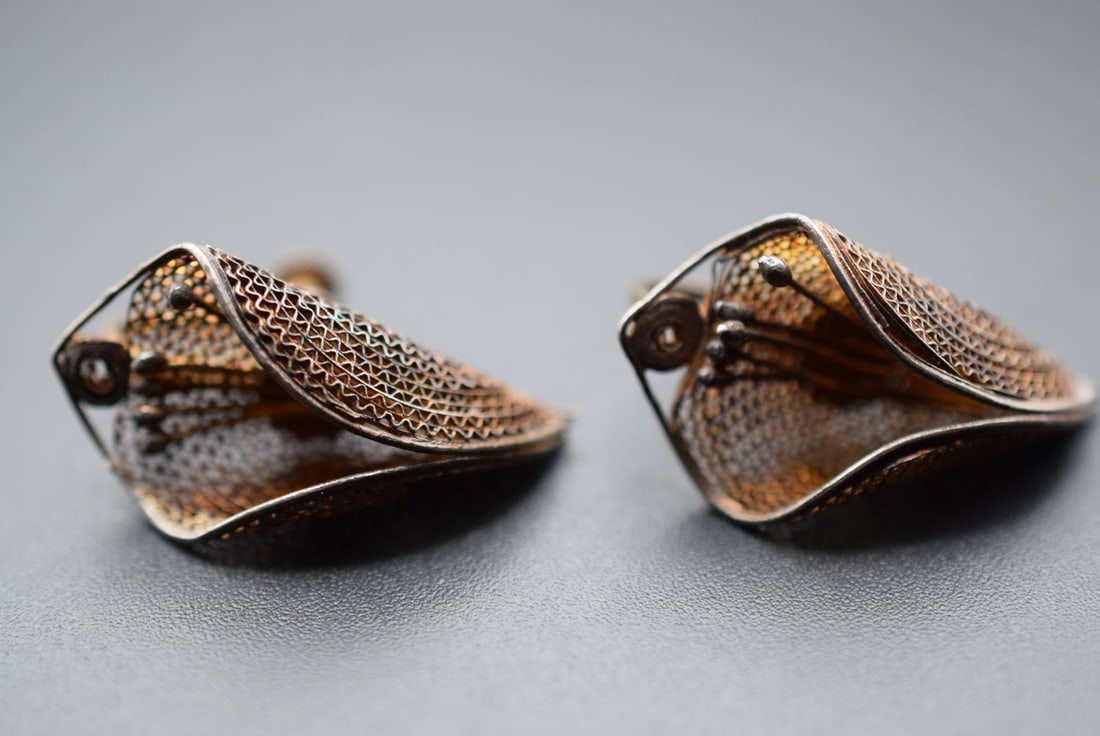 Filigree Screwback Vintage Earrings Lot HK 203 (1 of 3)